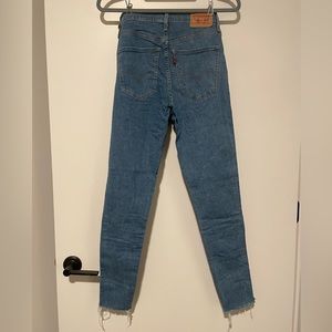 Levi Mile High Rise Super Skinny Jeans - W27 L30